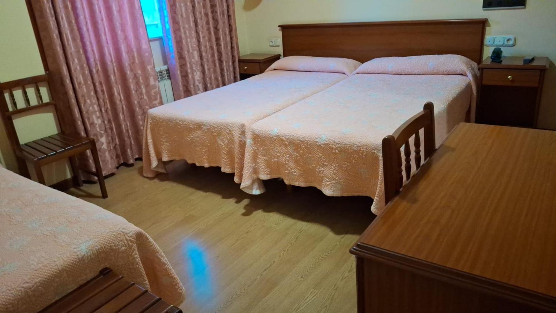 Hotel Capital De Galicia ซานติอาโก เด กอมโปสเตลา ภายนอก รูปภาพ