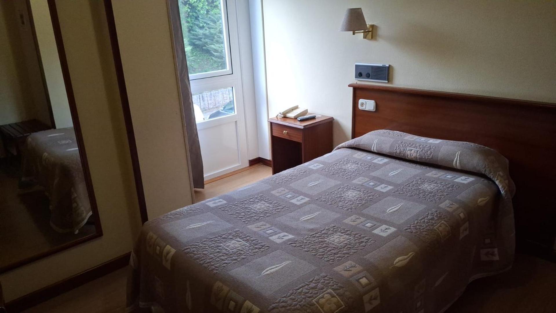 Hotel Capital De Galicia ซานติอาโก เด กอมโปสเตลา ภายนอก รูปภาพ